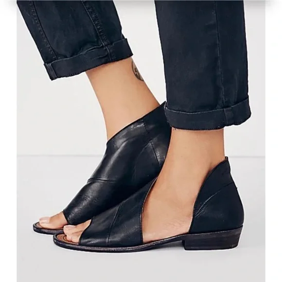 FREE PEOPLE Mont Blanc Sandal Black Leather Slip On Shoes size 8.5 - Picture 3 of 9